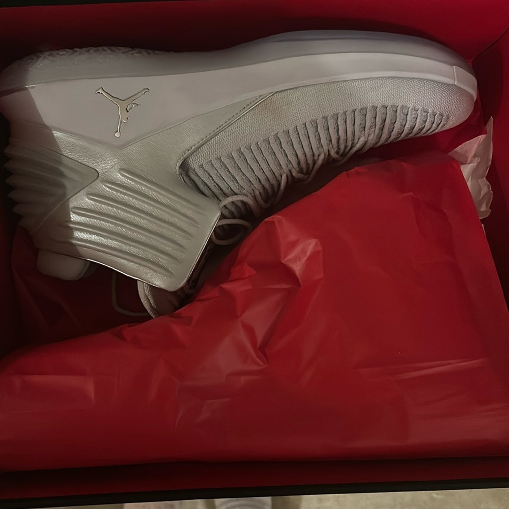 Air Jordan 32 Pure Platinum 2018 mens shoe size 16